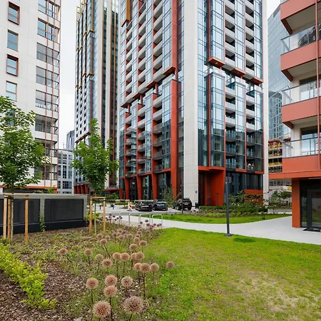 Towarowa Towers Superior By Bookinghost *