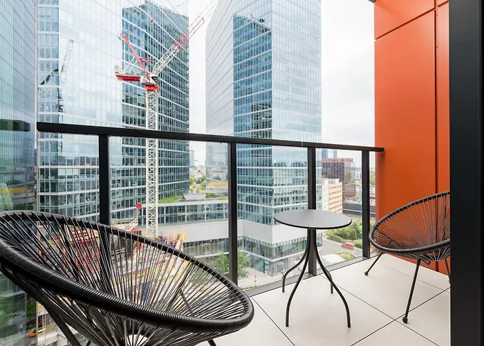 Towarowa Towers Superior By Bookinghost