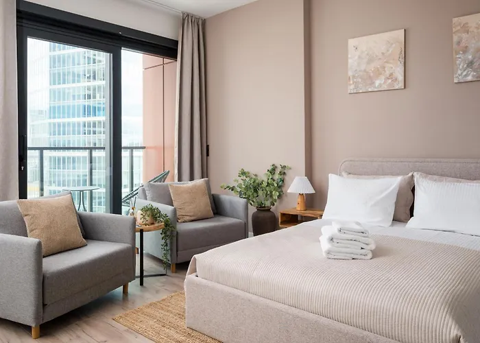 Apartment Towarowa Towers Superior By Bookinghost Warsaw