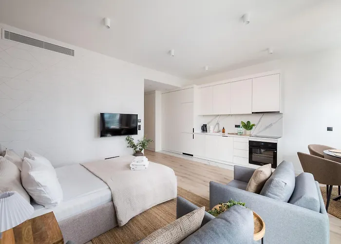 Towarowa Towers Superior By Bookinghost *