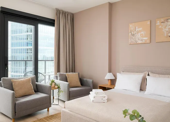 Towarowa Towers Superior By Bookinghost Apartment Warsaw