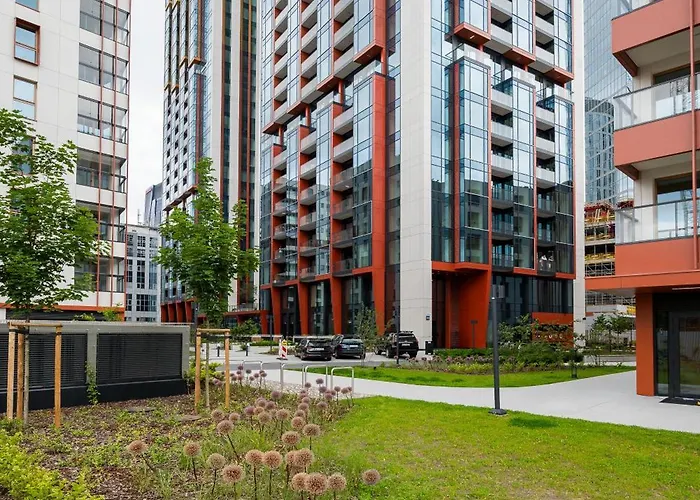 Towarowa Towers Superior By Bookinghost *