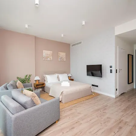 Towarowa Towers Superior By Bookinghost Appartement *